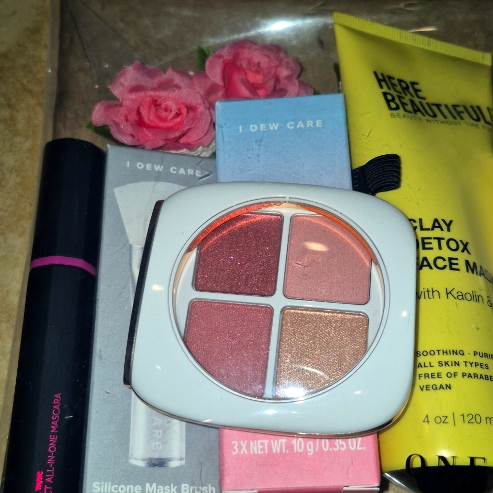 Mother's Day Bundle NWT - Picture 2 of 5
